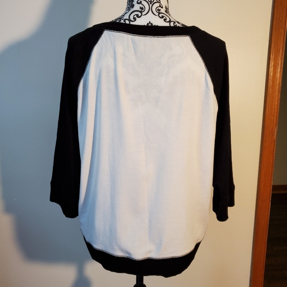 Jones New York Junior's Top  EUC - Picture 5 of 5